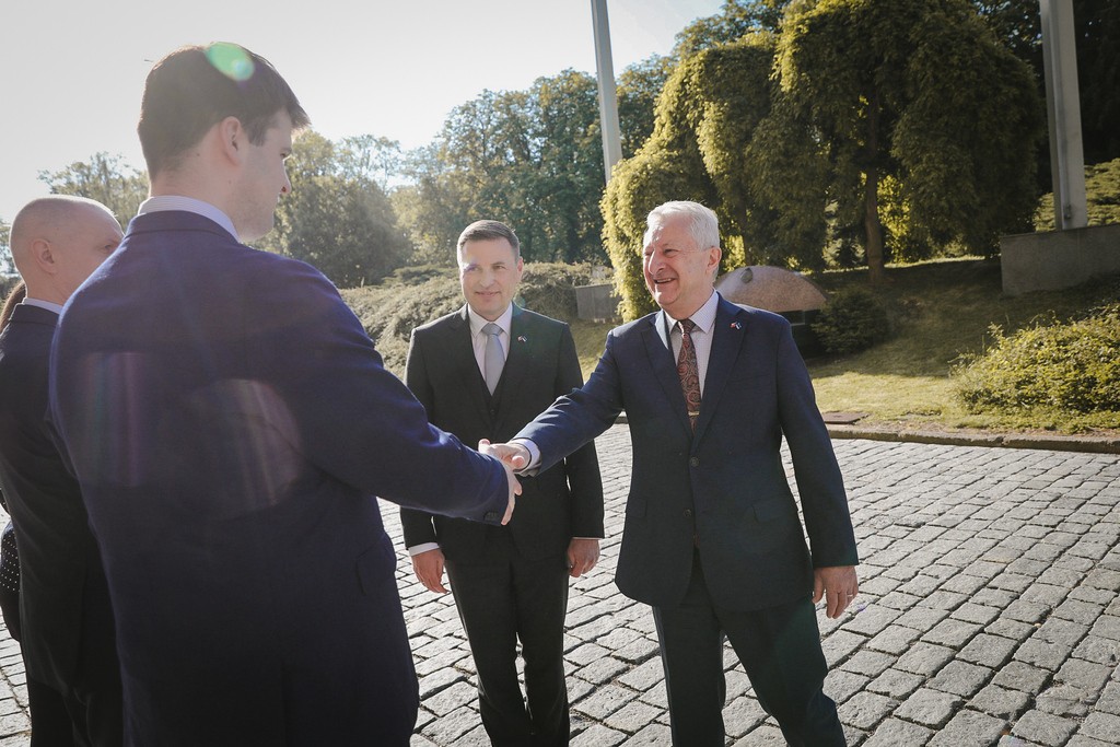 Ministr obrany Jarom�r Z�na jednal s estonsk�m ministrem obrany