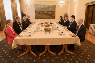 Ministr obrany Jarom�r Z�na jednal s estonsk�m ministrem obrany