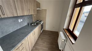 Pronájem bytu 3+1, Hlavní náměstí 44, byt č. 6 (4. podlaží)