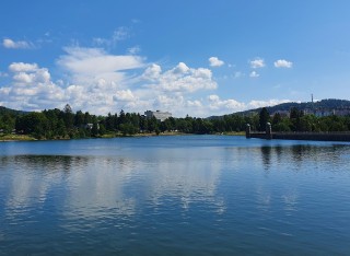 Silnice u jabloneck pehrady se dok rekonstrukce