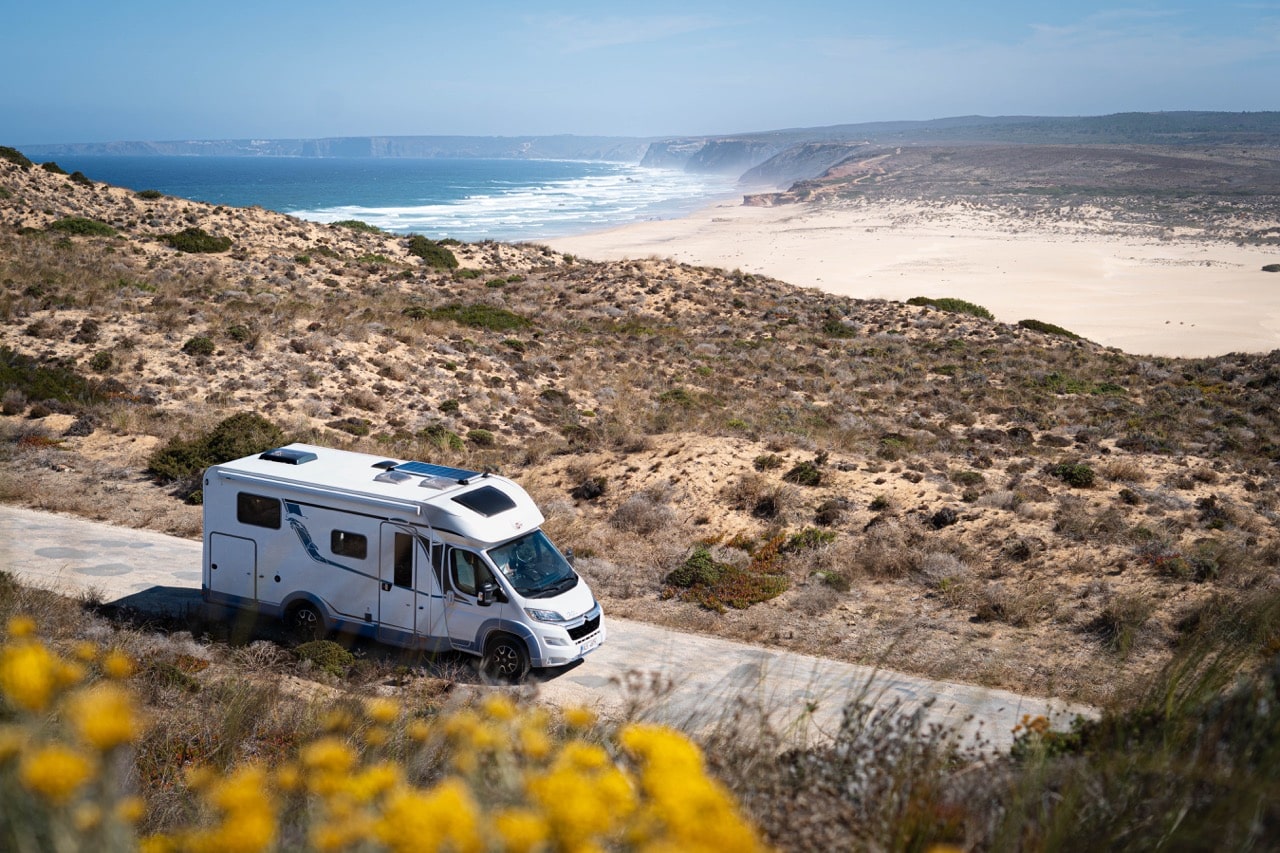 ilustrační cesta obytňákem