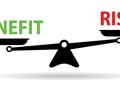 stručná risk-benefit analýza