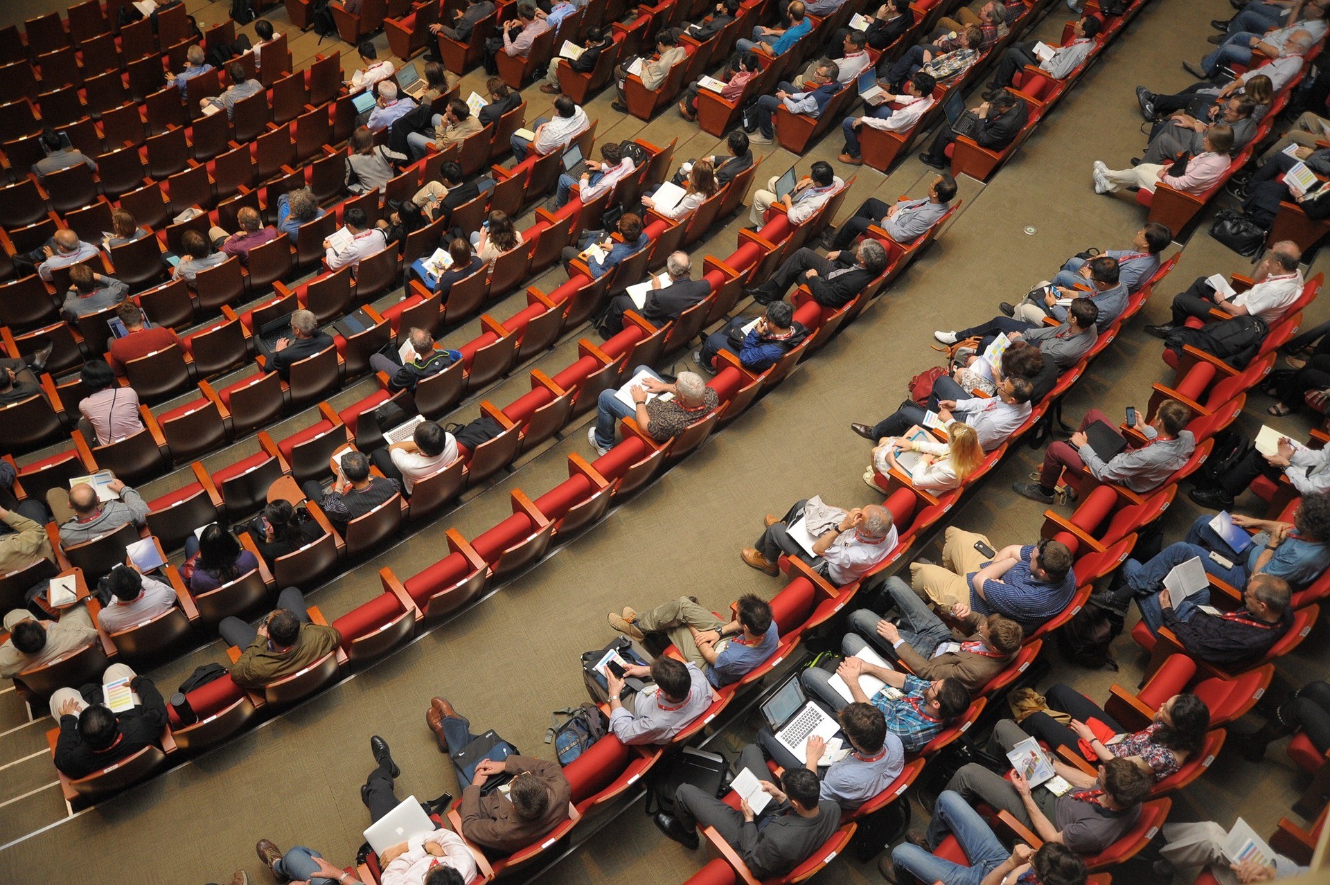 Klov hri na poli regionlnho vzkumu se sejdou na konferenci Vda-Inovace-Znalosti: Ti dimen