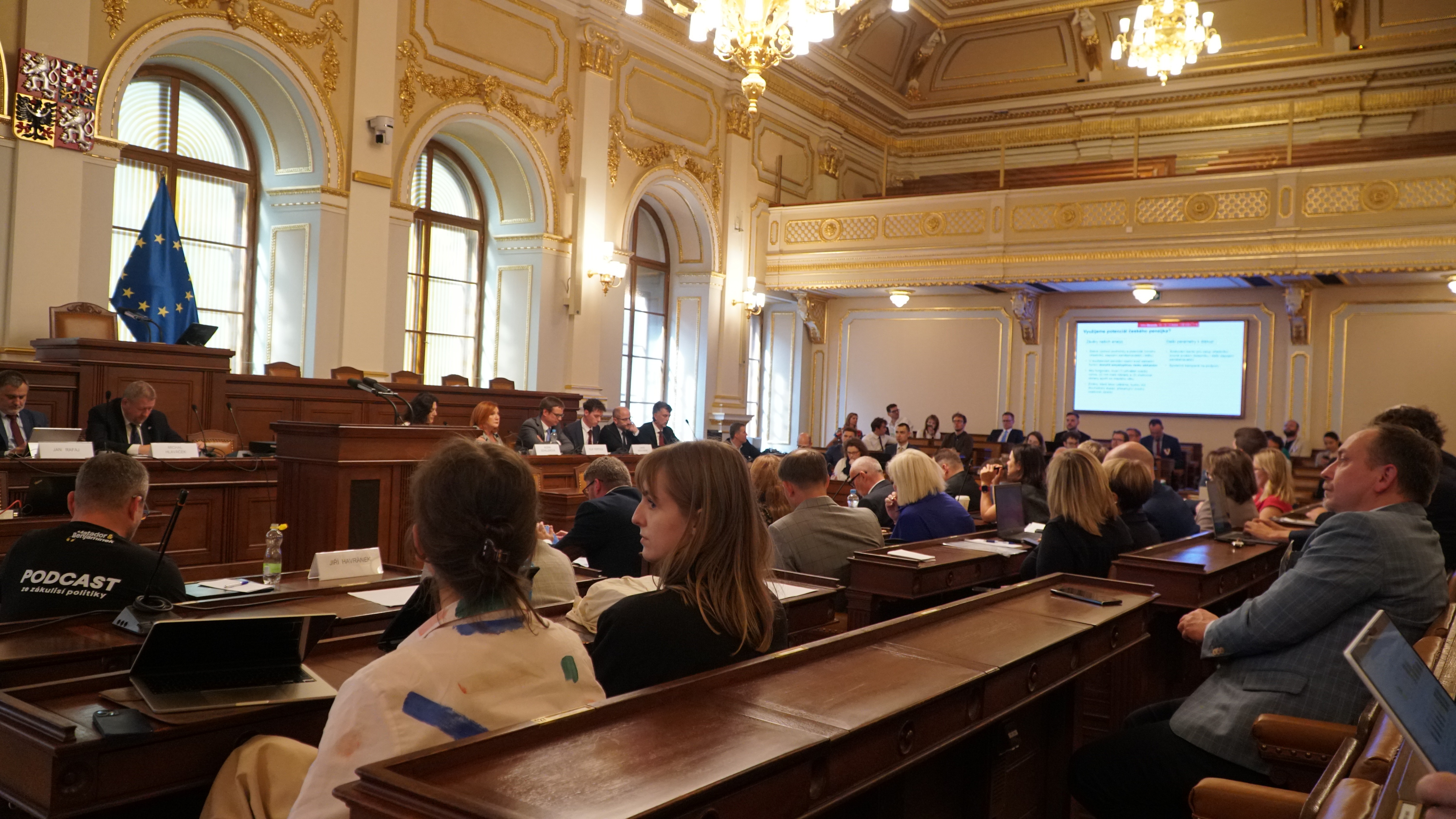 Seminář - Lepší penzijko: přínos a smysl změn spoření na důchod - v Poslanecké sněmovně