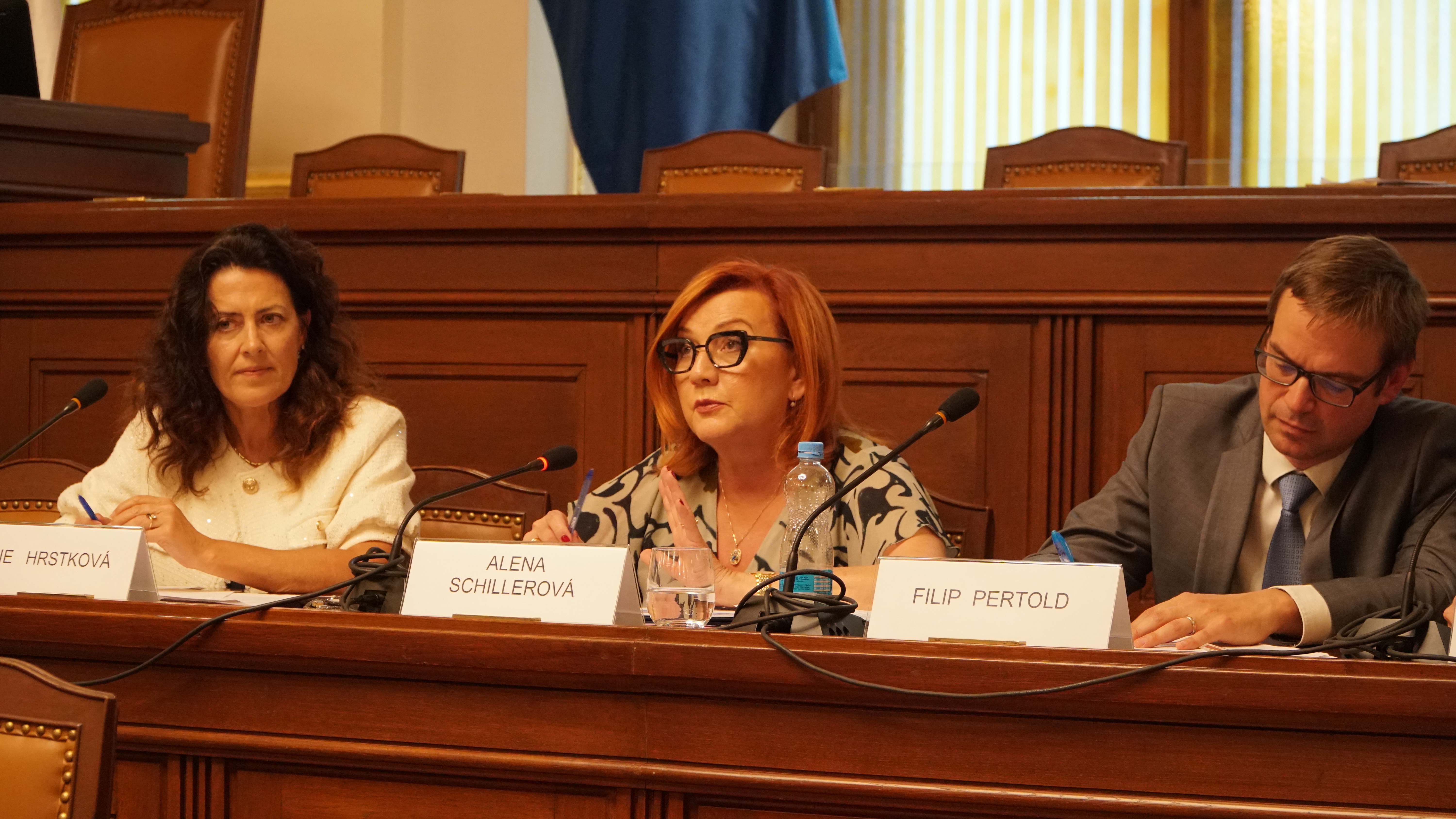 Seminář - Lepší penzijko: přínos a smysl změn spoření na důchod - v Poslanecké sněmovně