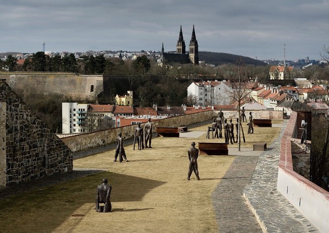 Obyvatelé i turisté budou v létě na svých cestách potkávat instalace