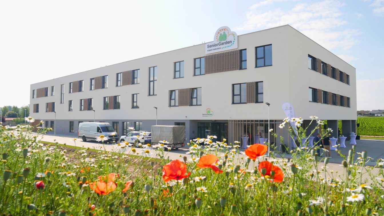 exteriér SeniorGarden Pardubice