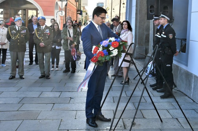 Nai pedci prokzali obrovskou mru statenosti a skutenho vlastenectv, ekl u pamtn desky TGM prvn nmstek Tal.