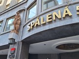 Komer�n� banka Sp�len� ilustra�n�