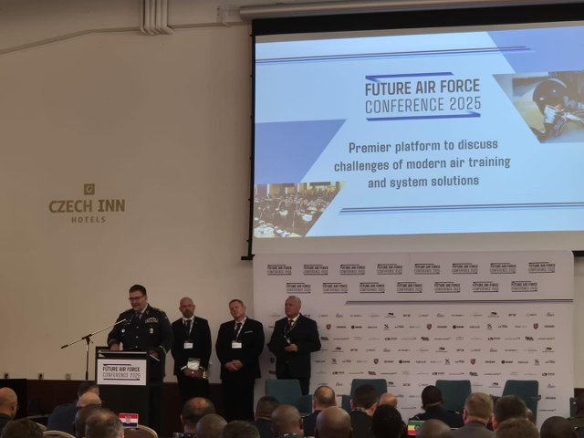 Velitel vzdu�n�ch sil �R genmjr. P. �epelka FAF 2025