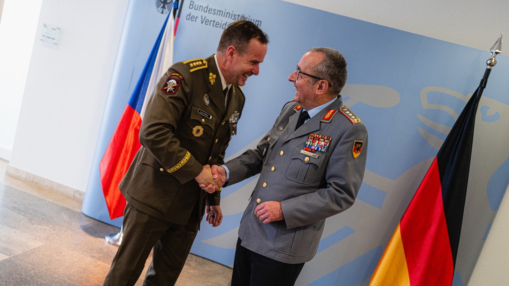 N��eln�k Gener�ln�ho �t�bu A�R jednal v Berl�n� o pos�len� �esko-n�meck� vojensk� spolupr�ce