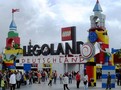 Akcie vs. lego: Co vám vynese více?