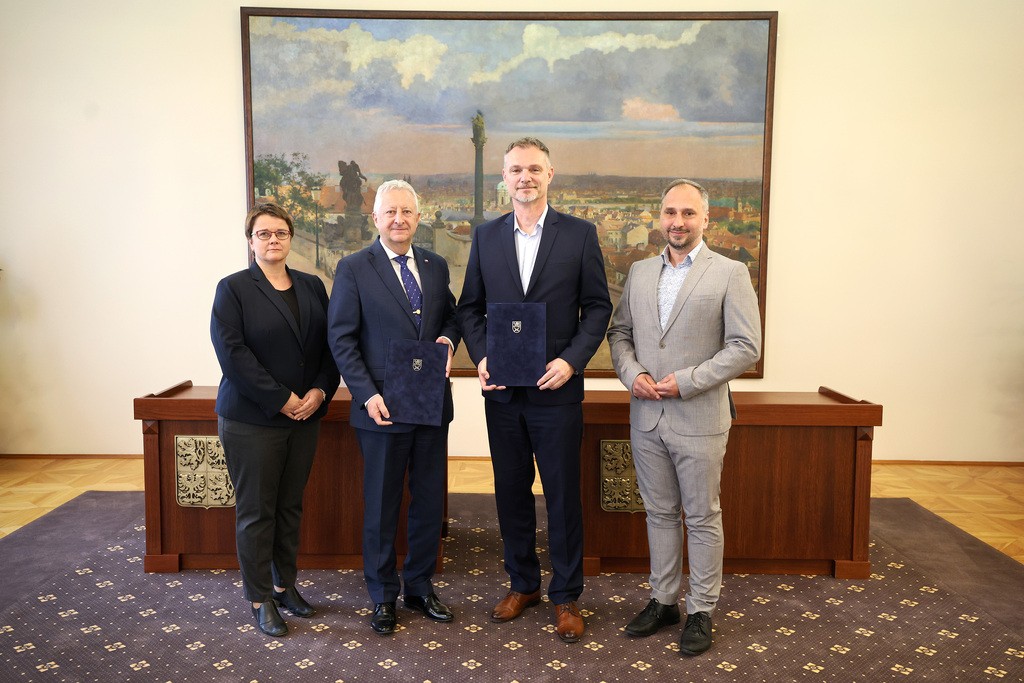 Podpis memoranda s m�stem Vy�kov