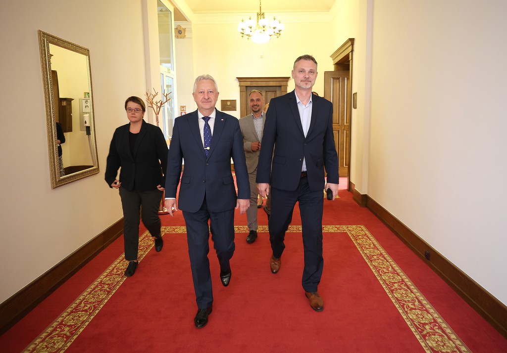 Podpis memoranda s m�stem Vy�kov