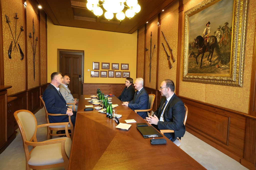Podpis memoranda s m�stem Vy�kov