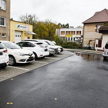 
                                Ve vnitrobloku v ulici Po skonily stavebn prce. FOTO: Michal Zboj
                                    