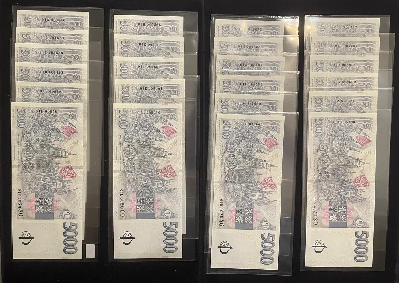 kompletní set 24 sérií 5000 Kč bankovek přítisk 100 let