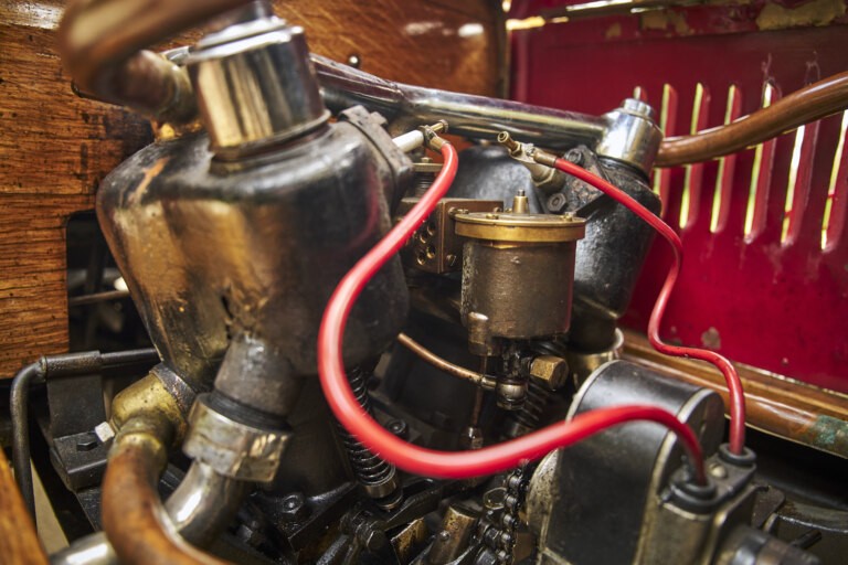 Z dnešního pohledu skromný výkon stačil k vozu k rychlosti až 40 km/h