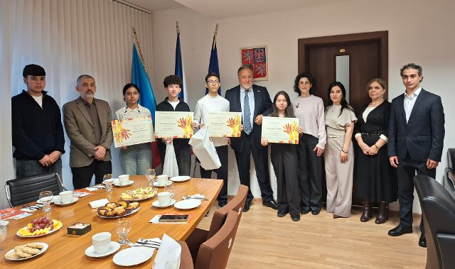 Lidice 53 Participants in Baku with Czech Ambassador Sedláček